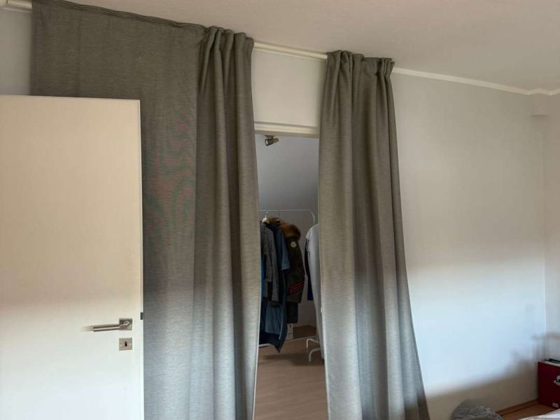 Schlafzimmer mit Ankleide