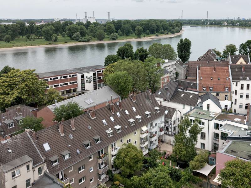Lage in direkter Rheinnähe